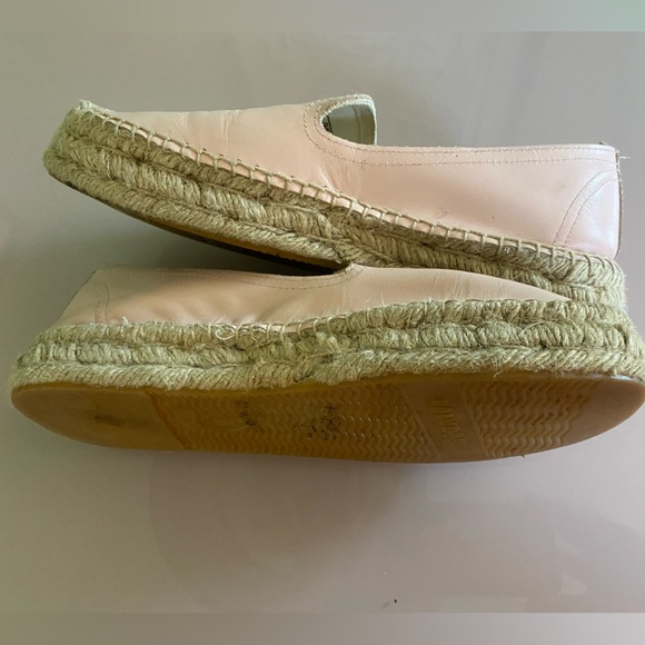 Light Pink Spanish Made Soludos Espadrille Slip on shoes - Picture 8 of 8